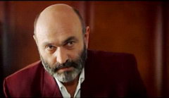 кадры из сериала Женские мечты о дальних странах